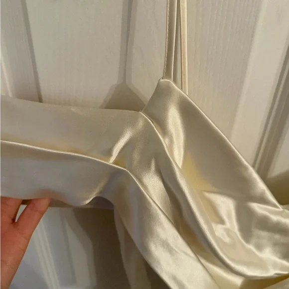 NWT Reformation Ronda Silk Dress in Ivory - Picture 6 of 10